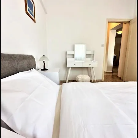 Galit House アパート