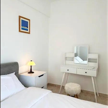 Galit House * パ フォス